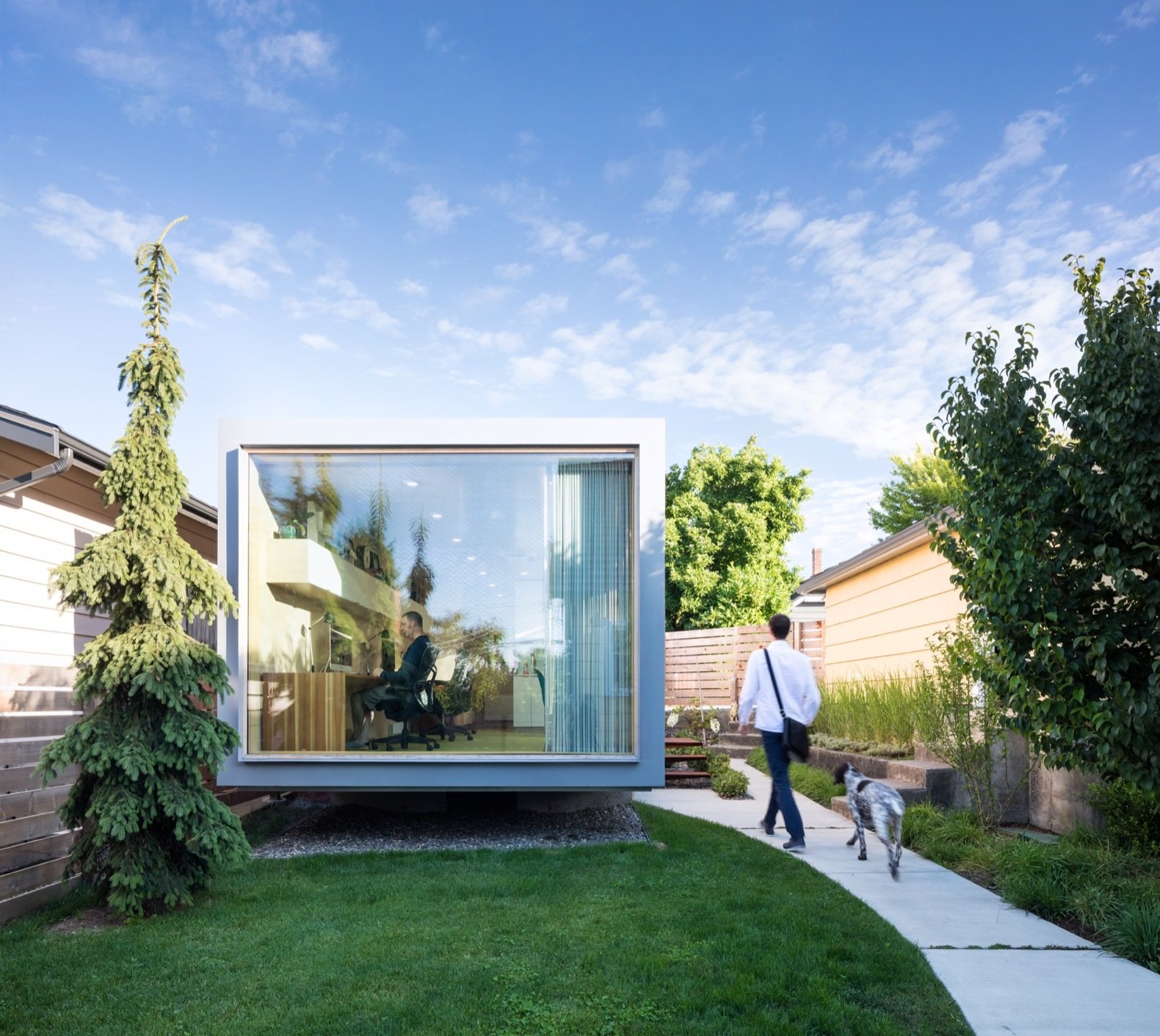 a picture of a well customized shipping container office